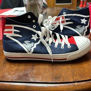 New England Patriots men’s high top sneakers. Size 12. Great condition